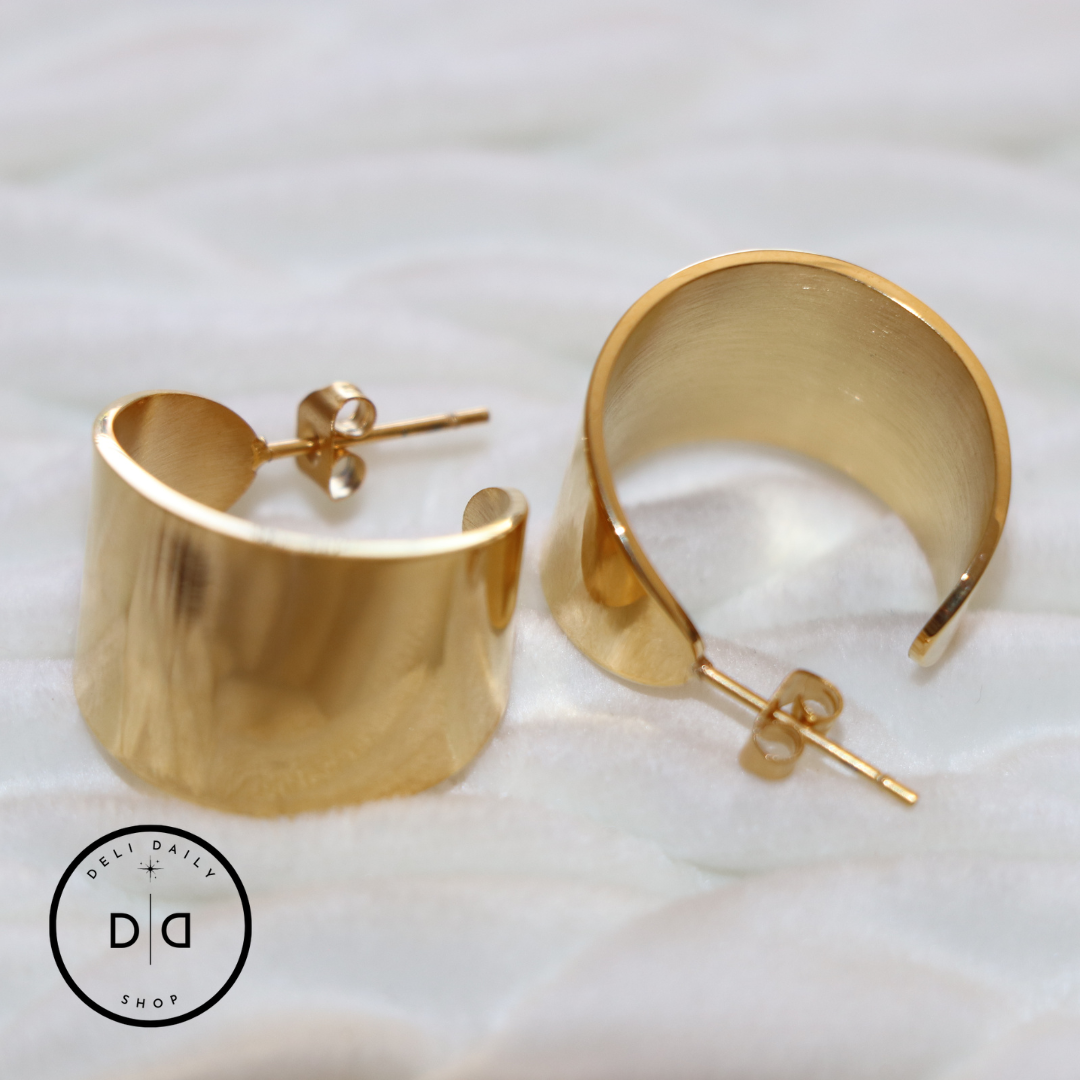 Golden Simplicity Earrings