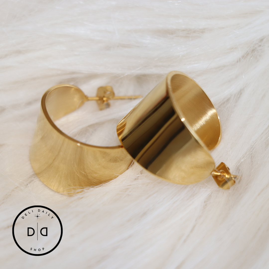 Golden Simplicity Earrings